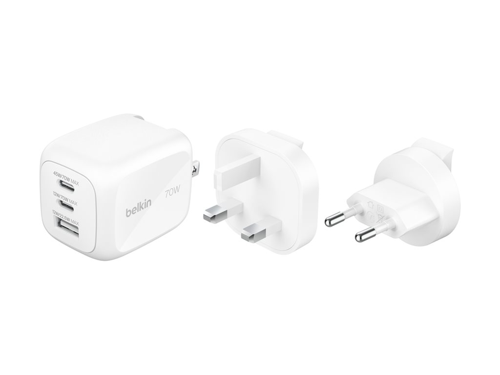 Belkin BoostCharge Pro - Adaptador de alimentação - GaN - 70 Watt - PD 3.1/PPS - 3 conectores de saída (2 x USB-C, USB) - branco - com kit de adaptadores de viagem
