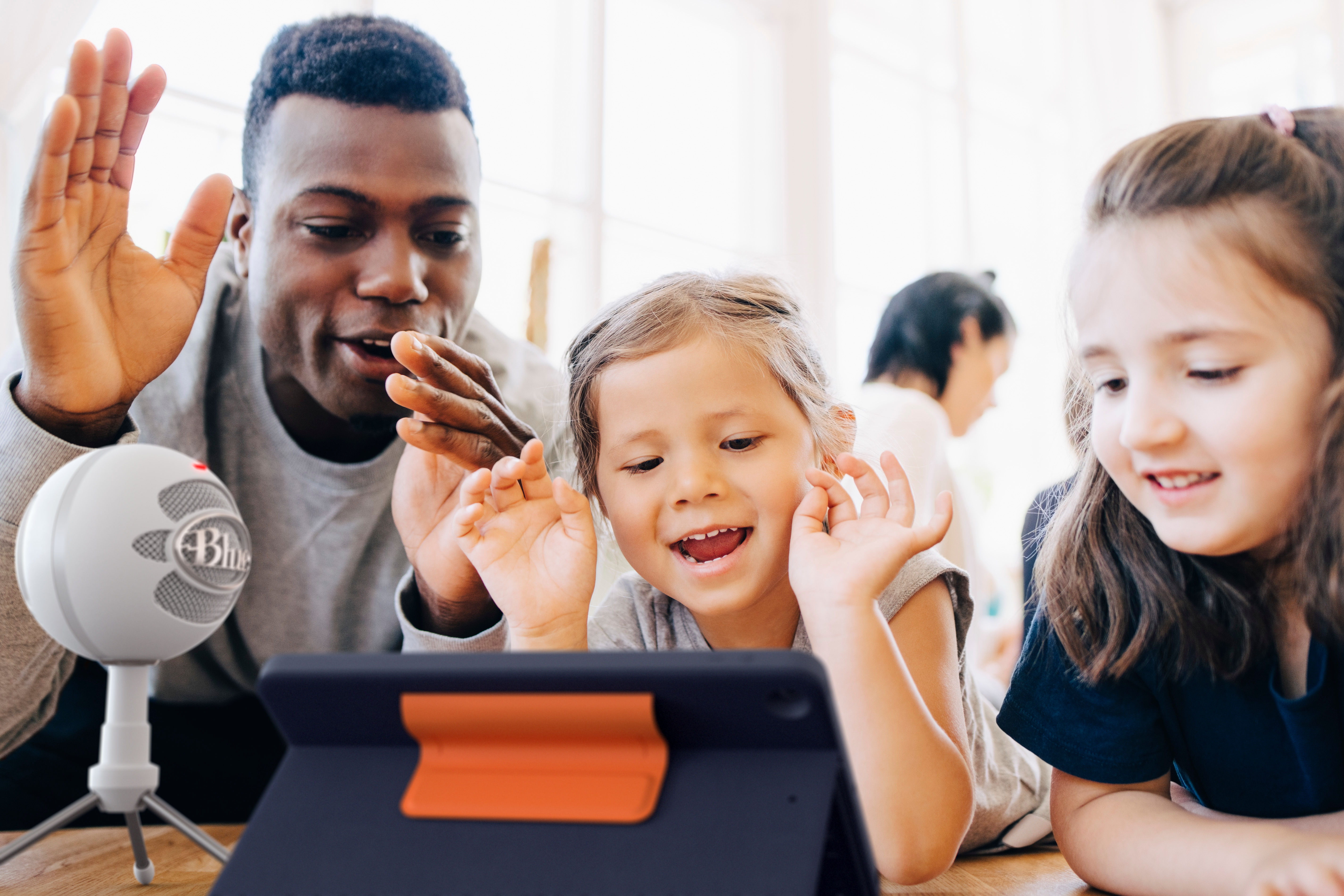 Logitech Rugged Combo 3 For Education - Master Pack - teclado e pasta de folio - Apple Smart connector - educação K-12 - para Apple 10.2-inch iPad (7ª geração, 8ª geração, 9ª geração) - Image 5